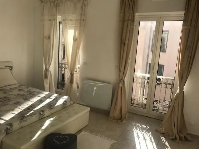Palais Des Festival Large White Bedroom Cannes